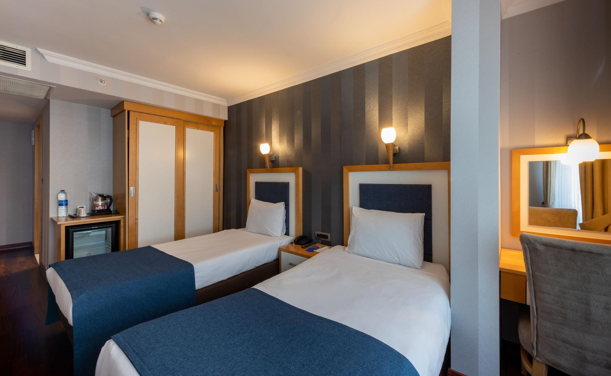 Nova Plaza Taksim Square 4*