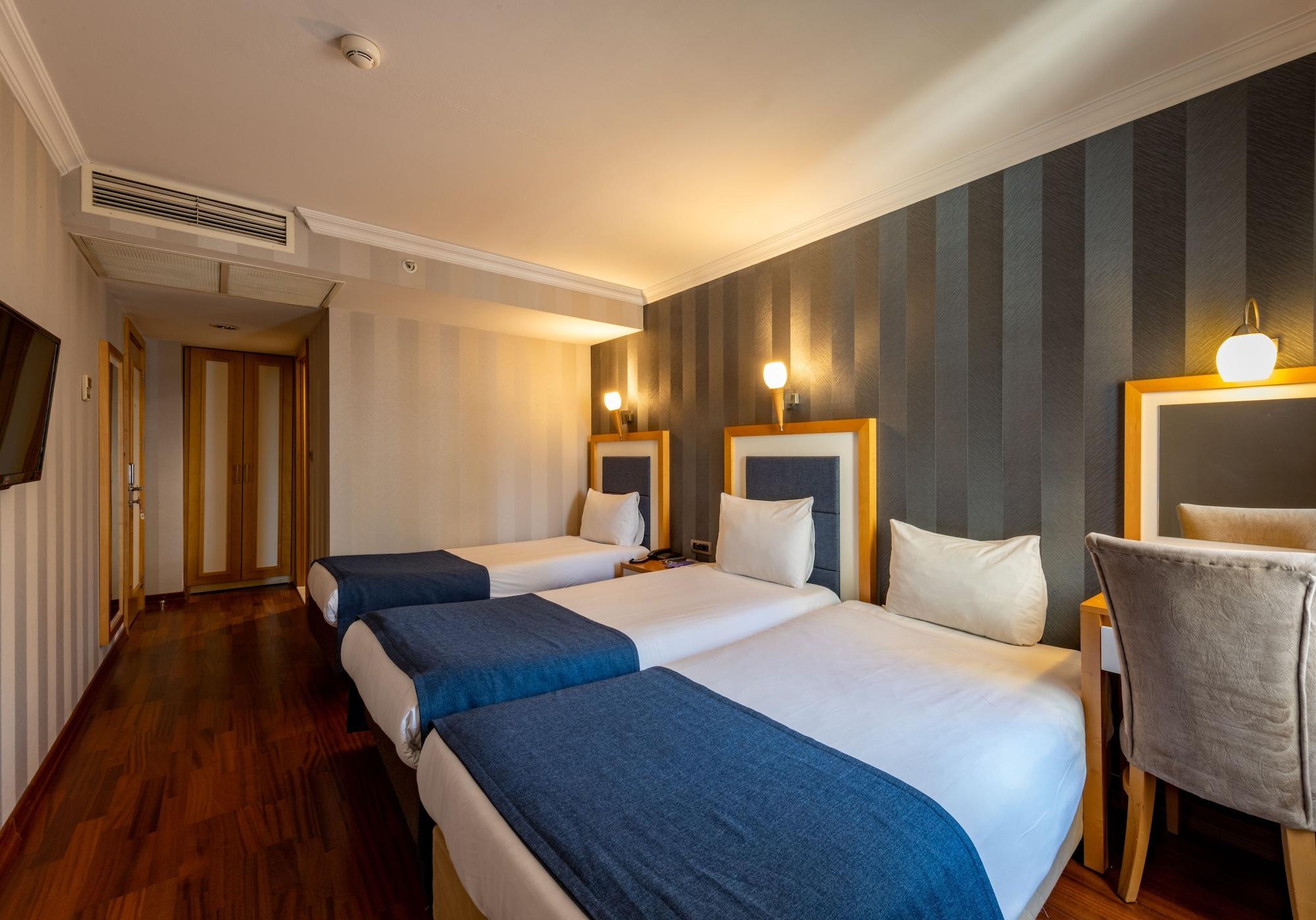 Nova Plaza Taksim Square 4*